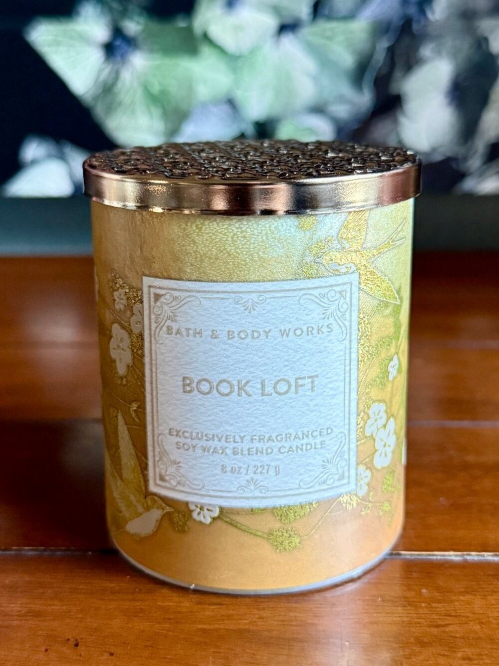 NEW BOOK LOFT Single Wick Candle Bath & Body Works